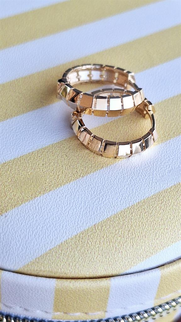 Κρικάκια,σκουλαρίκια, χρυσά σκιυλαρικια,μινιμαλ, κοαμημα,λαμψη, καθημερινα κοσμήματα, Καραγιάννης κοσμήματα