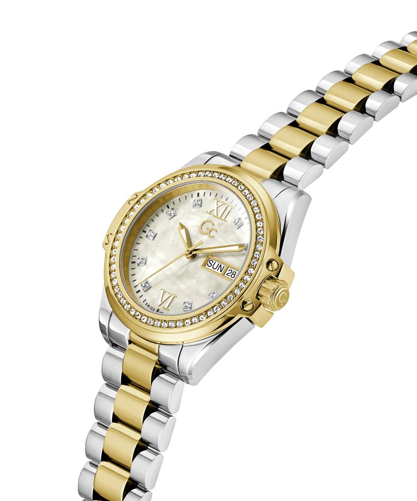 γυναικείο ρολόι, GC, GC Z53002L6, ρολόι quartz, γυναικείο ρολόι GC, ρολόι με ημερομηνία, δίχρωμο ρολόι, ασημί χρυσό ρολόι, ρολόι ανοξείδωτο ατσάλι, γυναικείο ρολόι 34mm, ρολόι με πέτρες, κομψό γυναικείο ρολόι, πολυτελές ρολόι, αδιάβροχο ρολόι 10 ATM, γυνα